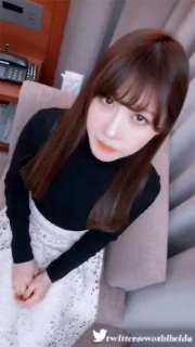婷婷的逼会咬人短发萌妹子浴室洗澡自慰，掰穴自摸翘屁股口交非常诱人